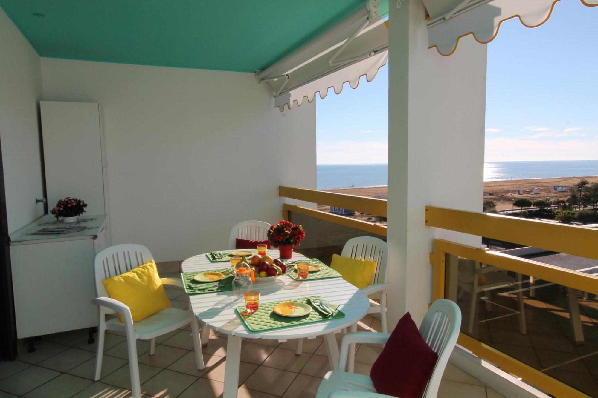 Complesso Solarium Apartment Bibione Bagian luar foto