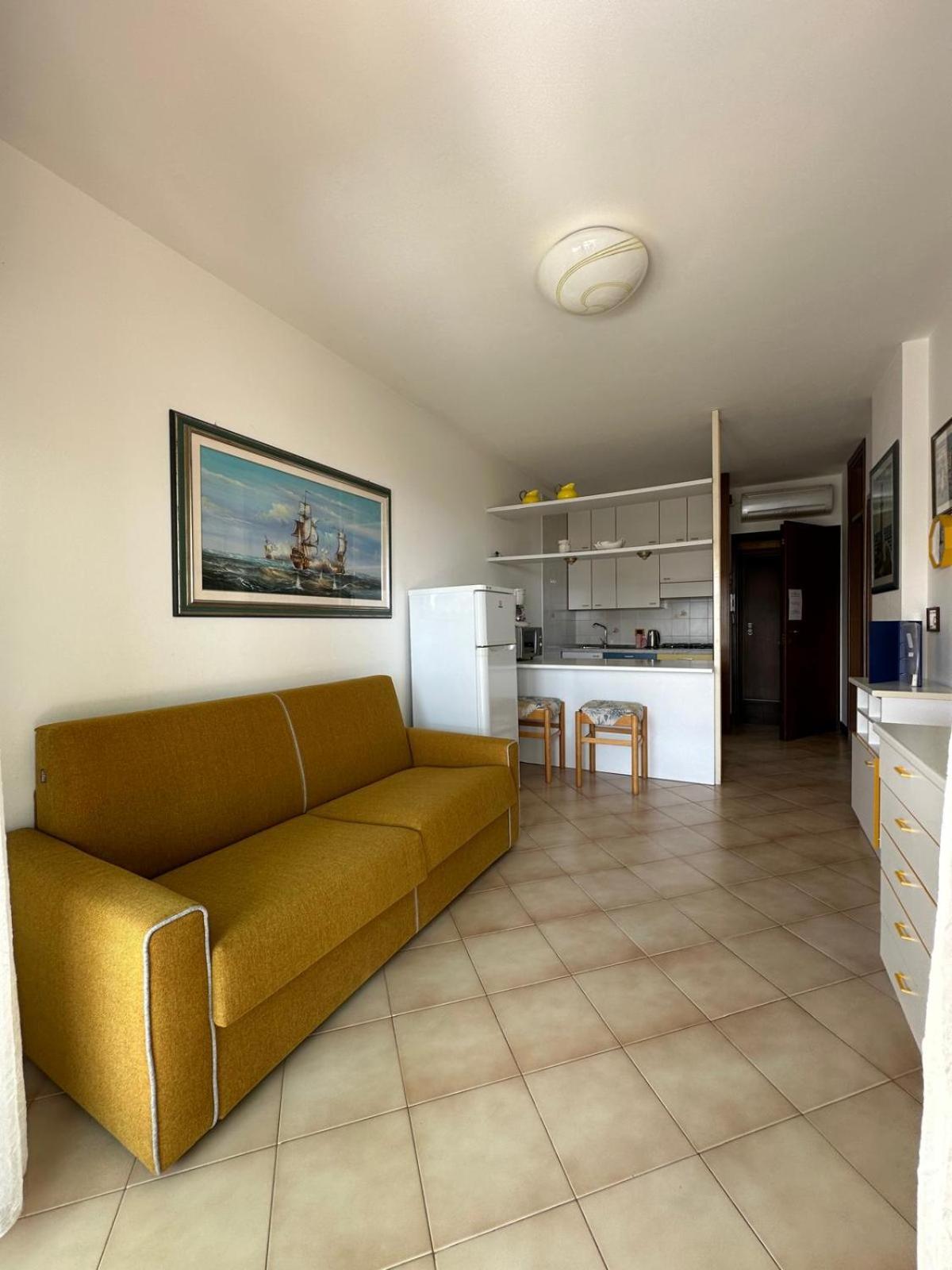 Complesso Solarium Apartment Bibione Bagian luar foto