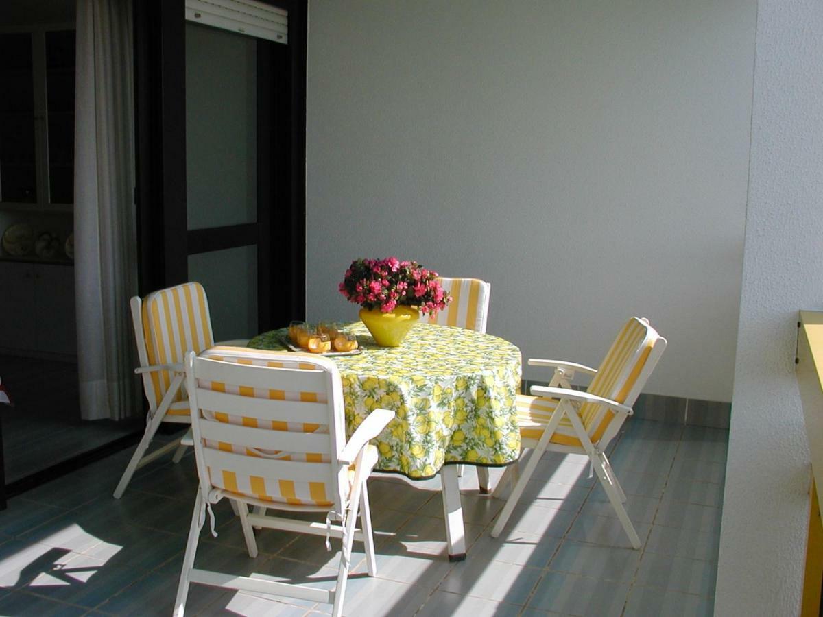 Complesso Solarium Apartment Bibione Bagian luar foto